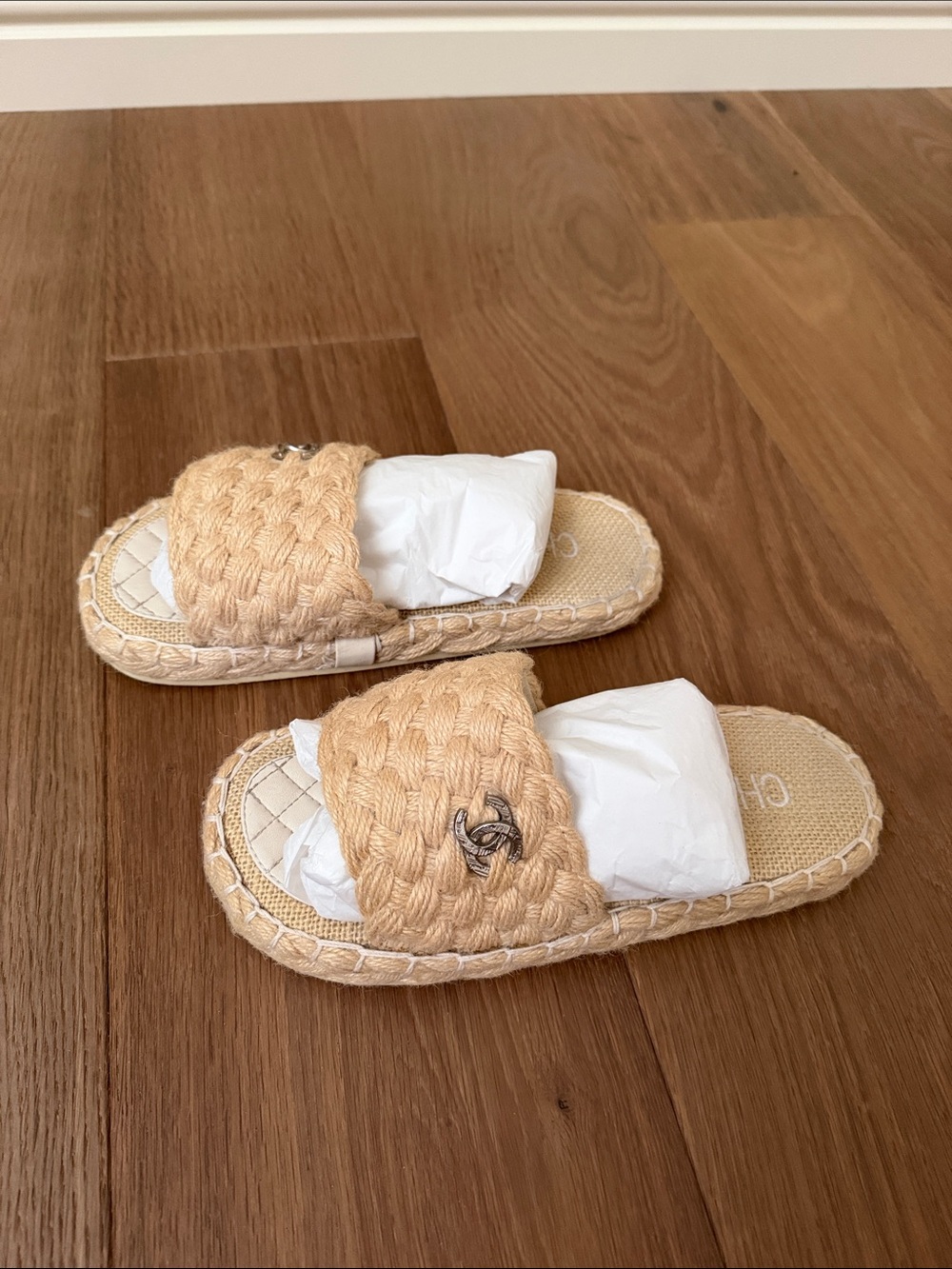 Chanel Woven Raffia Slide Sandal - Picture 4 of 6